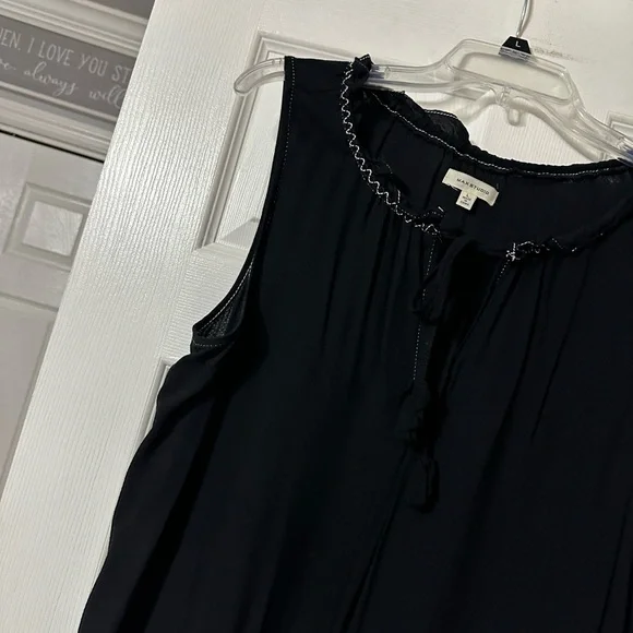 Max Studio Daisy Pattern Sleeveless Tiered Summer Dress - Picture 4 of 14